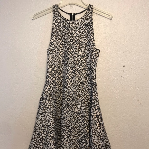 Abercrombie & Fitch dress women’s size small - Picture 5 of 5